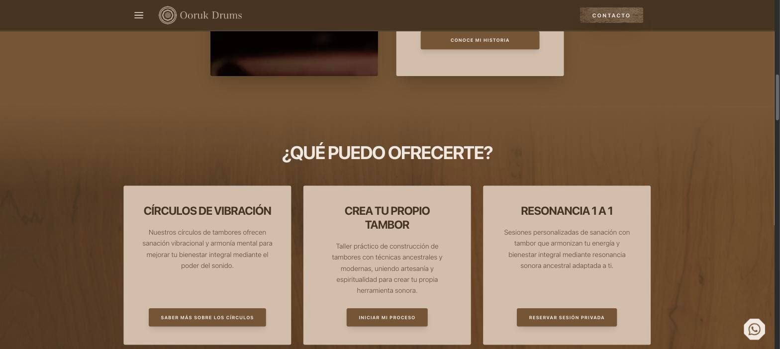 Servizos da web de Ooruk Drums en tres tarxetas, cada unha co seu botón (círculos de vibración, obradoiro de tambores e sesións individuais).